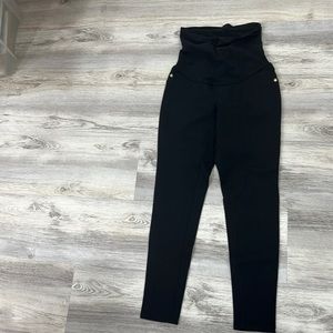 Pull on maternity pants